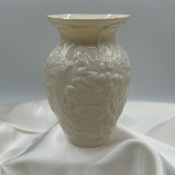 Belleek Accents Small Belleek Oak Leaf Vase 5 Tall Poshmark